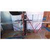 Image 1 : Bee Stripper Machine