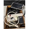 Image 1 : Assorted electronics