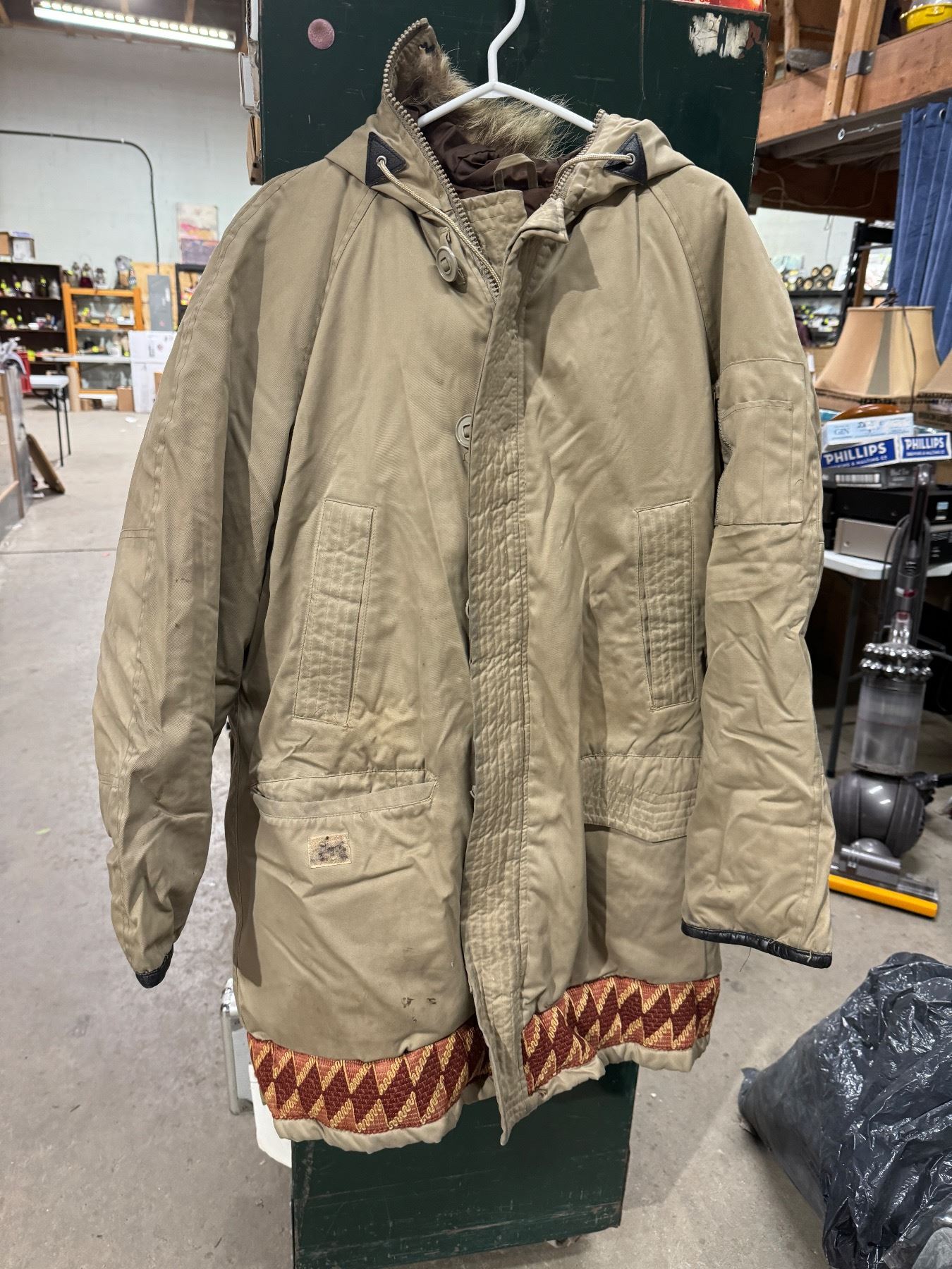 Canada North size 40 coat