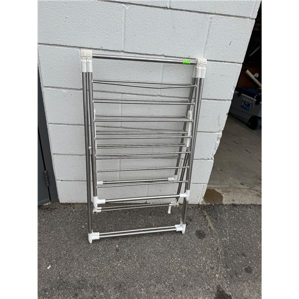 Folding clothes drying rack