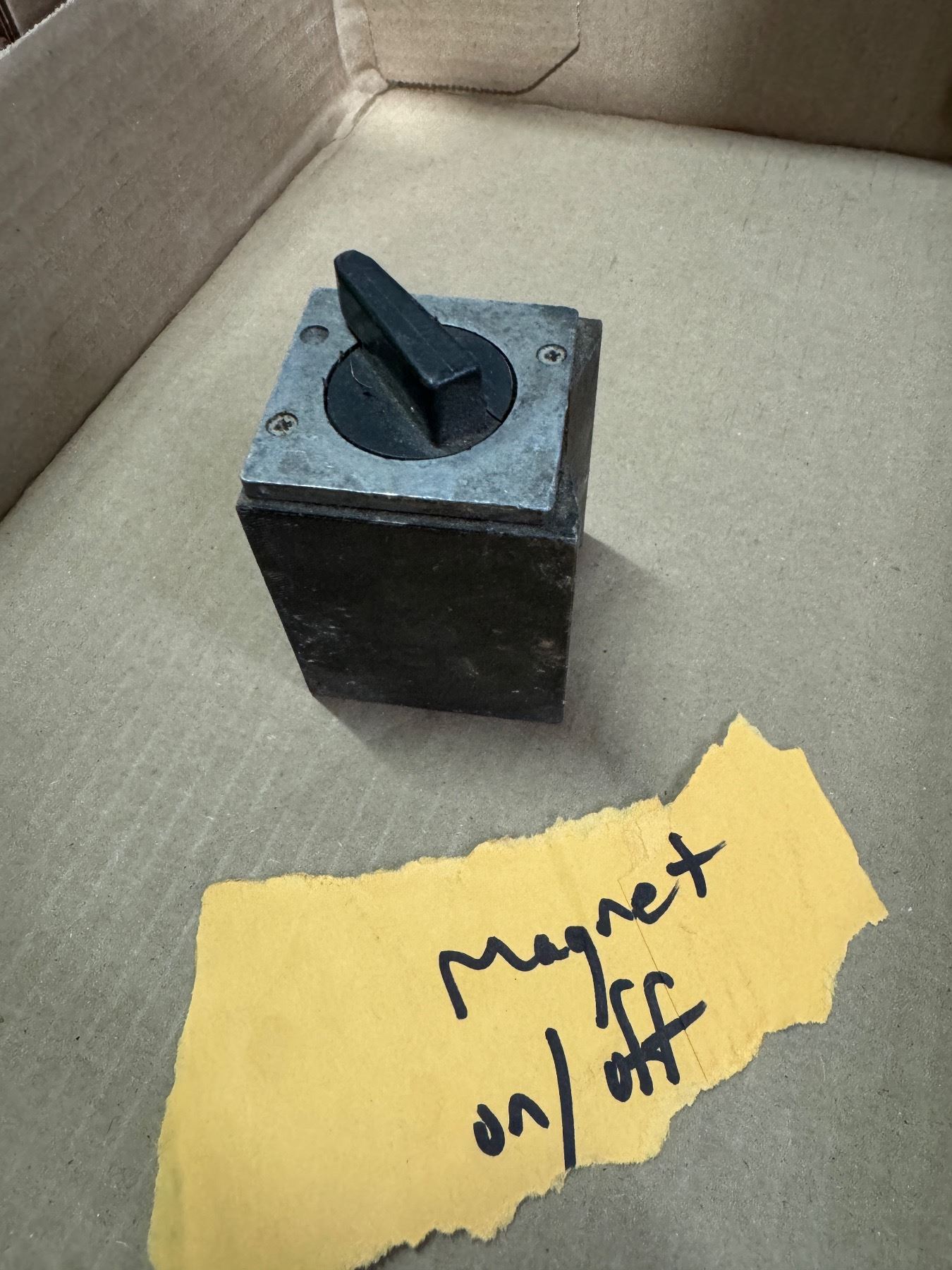 Magnet with on off switch