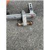 Image 1 : Hitch item