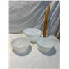 Image 2 : Fire King bowls