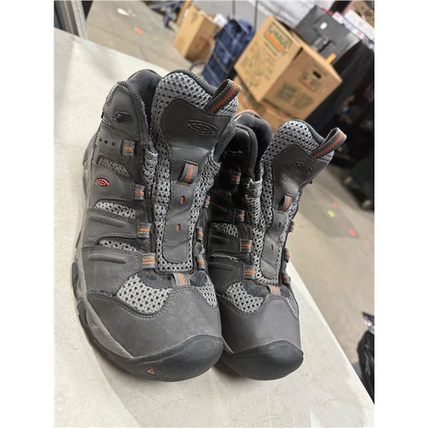 Keen dry waterproof size 9 no laces