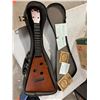 Image 1 : Ukulele
