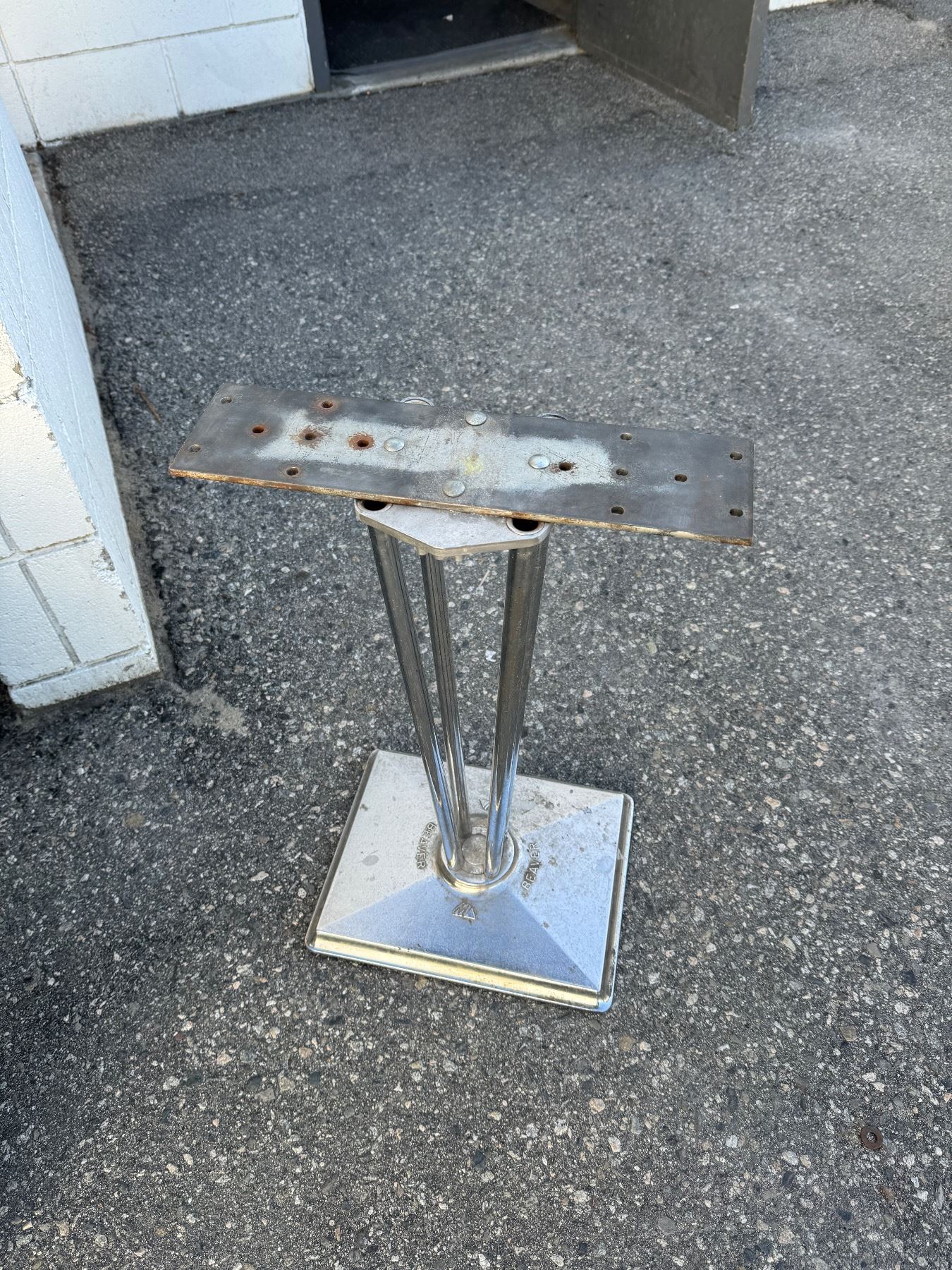 Beaver candy machine base