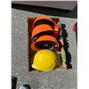 Image 1 : Hard hats