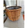 Image 1 : Basket