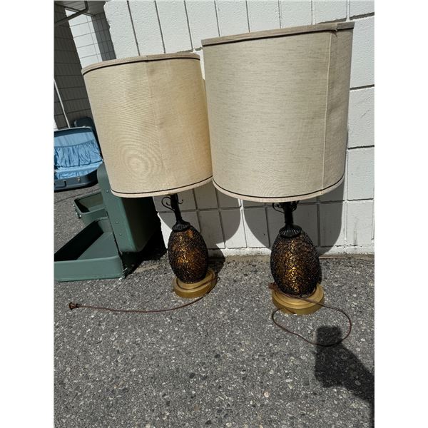 Pair vintage lamps