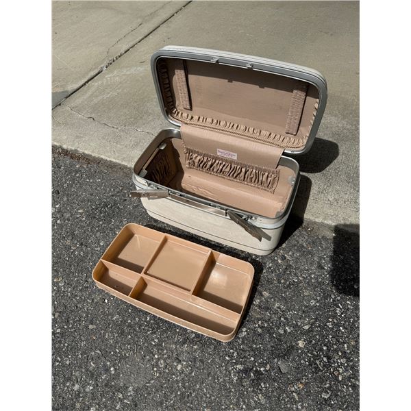 Samsonite makeup case