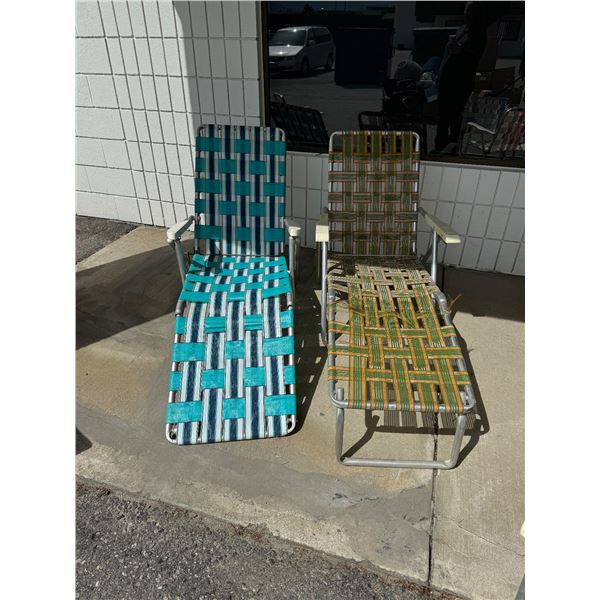 Vintage patio lounge chairs some wear