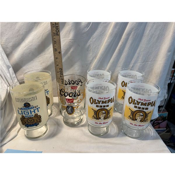 Seven vintage 32oz beer glasses