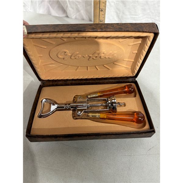 Glo& hill corkscrew