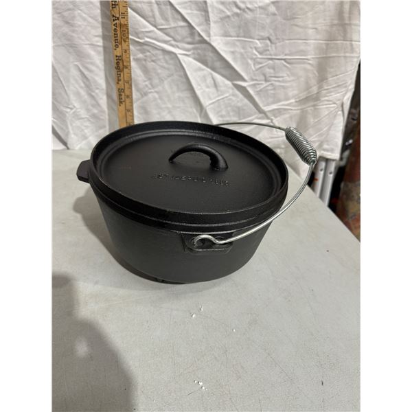 Woods cast iron footed pot