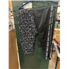 Image 1 : 2 pair guess/sloth size small leggings