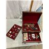 Image 1 : Jewelry box and contents