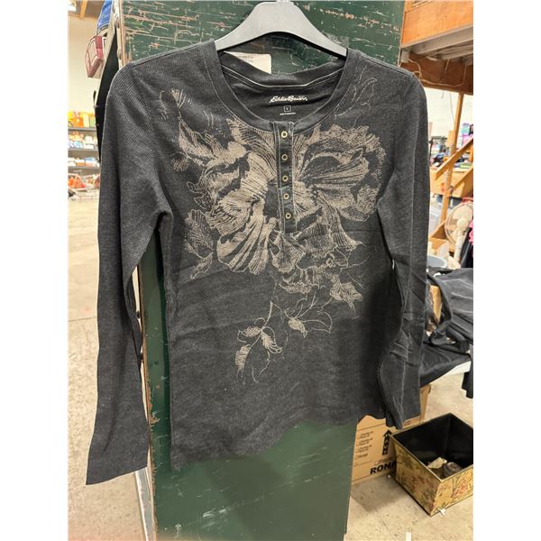 New Eddie Bauer top large