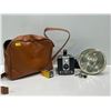Image 2 : Kodak Brownie Hawkeye Camera Flash Model plus accessories