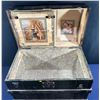 Image 4 : Antique Decorative Steamer Travel Trunk 32Lx20.5Dx27H