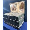 Image 5 : Antique Decorative Steamer Travel Trunk 32Lx20.5Dx27H