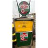 Image 1 : Antique Bennett Texaco Sky Chief Gas Pump 32Wx20Dx73H Crack On Dome Glass