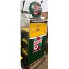 Image 4 : Antique Bennett Texaco Sky Chief Gas Pump 32Wx20Dx73H Crack On Dome Glass