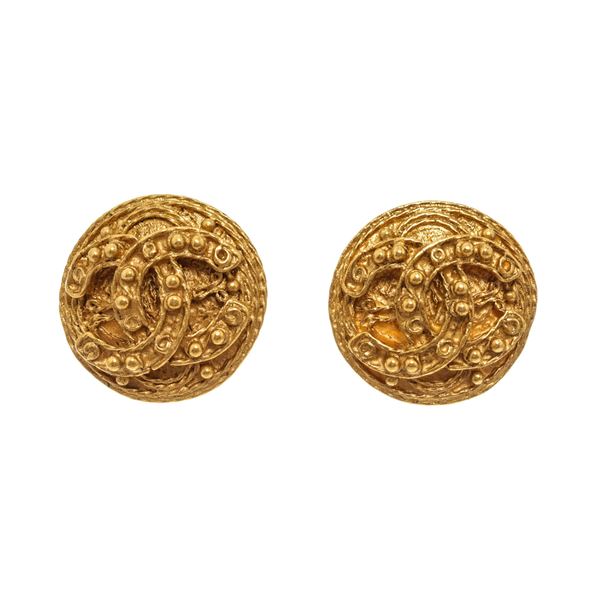 Chanel Gold Metal Earrings