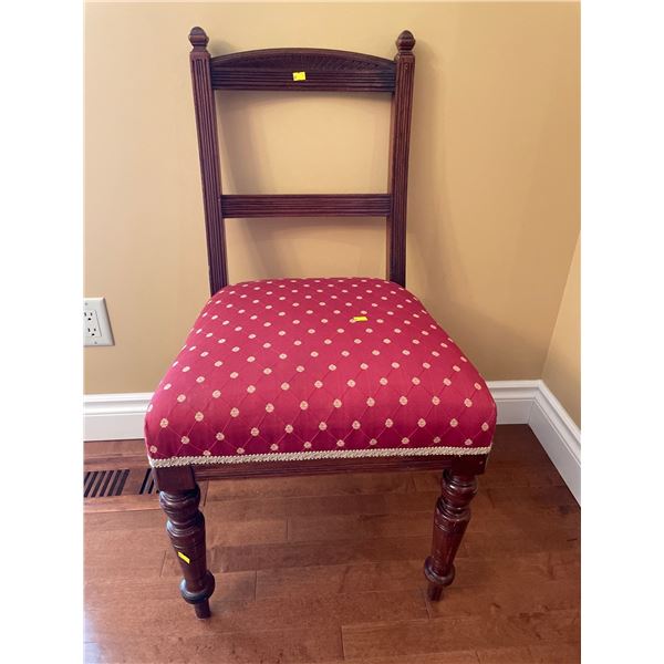 Antique Upholstered Decorative Chair 20Lx22x34.5H