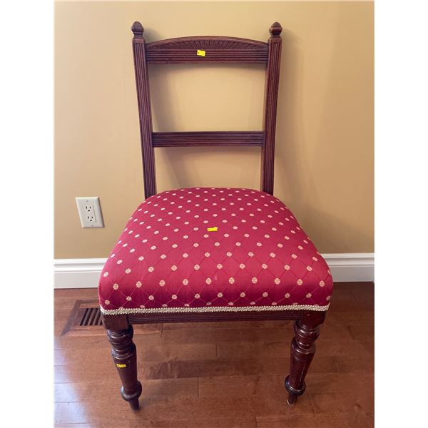 Antique Upholstered Decorative Chair 20Lx22x34.5H