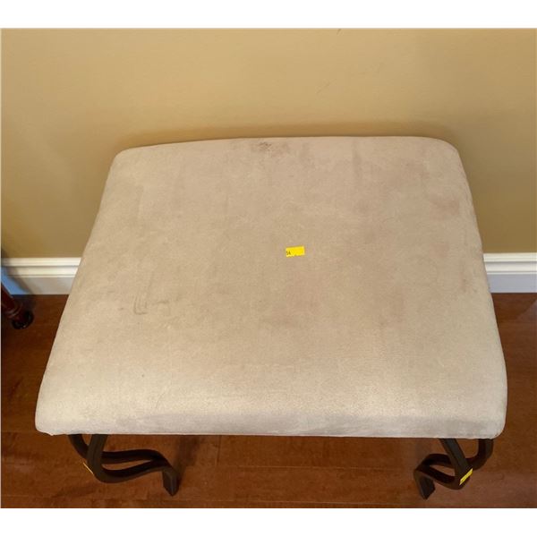 Metal & Upholstered Entry Stool 20Lx16.5Dx19H