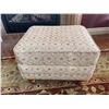 Image 2 : Ottoman With Fabric Top 24Lx20Dx17H