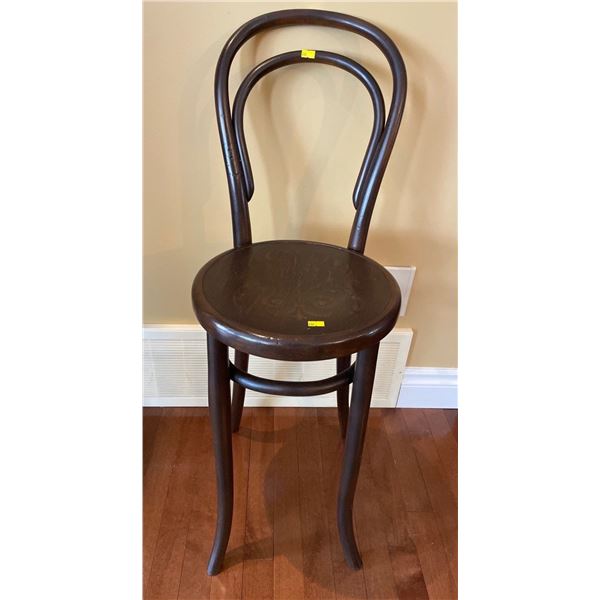 Antique Wooden Brown Back Chair 15Lx18Dx35H