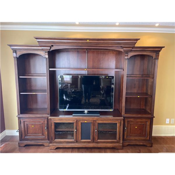 Solid Wood Modern Brown Entertainment Center With Pot Lights 105Lx22Dx83L