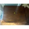Image 2 : McElheran's Furniture + Design End Table With 1 Pull Out Tray, 1 Cabinet,1 Drawer 25.5Lx19.5Dx32H