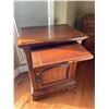 Image 5 : McElheran's Furniture + Design End Table With 1 Pull Out Tray, 1 Cabinet,1 Drawer 25.5Lx19.5Dx32H