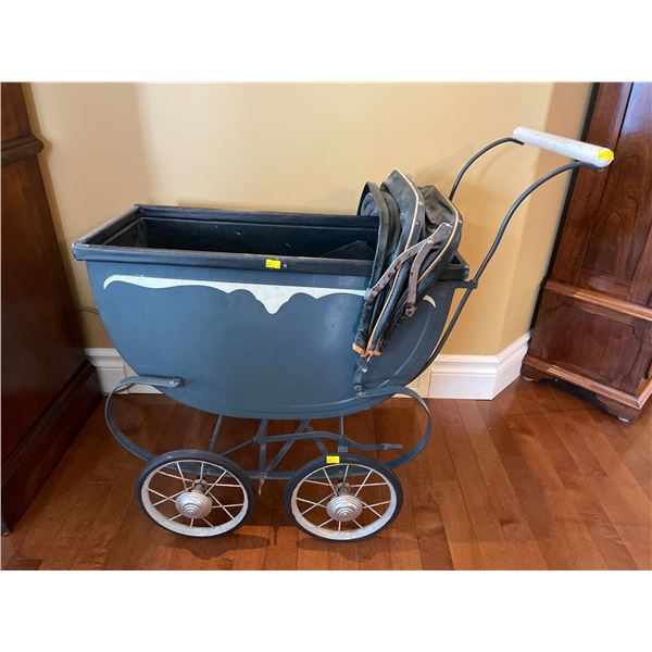Vintage Metal Doll Stroller 32Lx20Dx28H