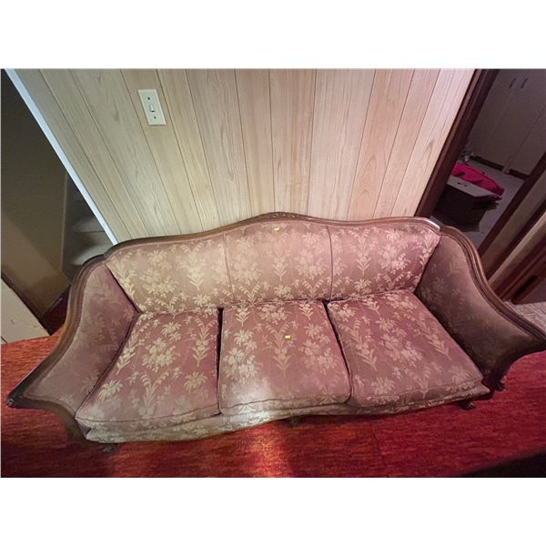 Antique Couch With Queen Anne Legs 77Wx30Hx33D