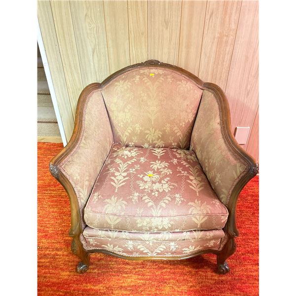 Antique Chair With Queen Anne Legs