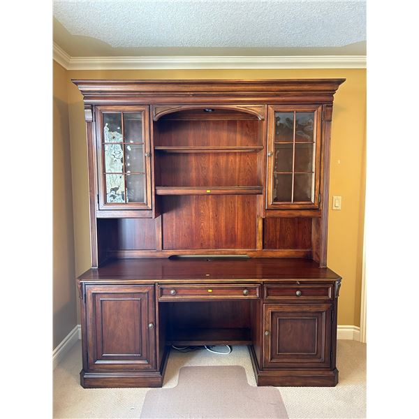 Solid Wood Desk By Hooker Furniture 72Wx85Hx25D