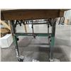 Image 2 : CONVEYOR BENCH ON WHEELS WITH REMOVABLE WOOD WORKTOP. ADJUSTABLE HEIGHT AND LENGTH. 4X2'. TOP IS
