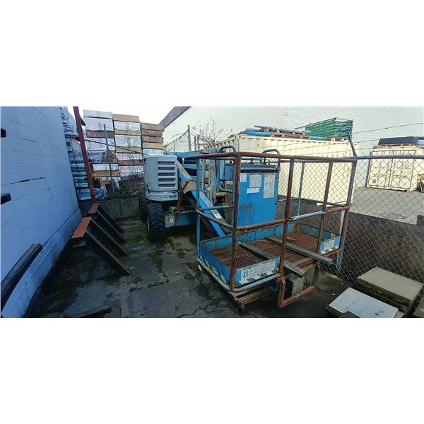 GENIE BOOM LIFT MODEL Z-45/22 4X4. PARTS ONLY. WAS RUNNING AND VANDALS STRIPPED OUT