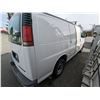 Image 3 : *R* 2002 CHEVROLET EXPRESS VAN, WHITE, VIN 1GCFG25M321212661,