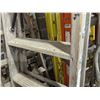 Image 2 : 8' WOOD STEP LADDER
