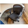 Image 4 : STEELCASE 6'X7' CORNER DESK WITH REMOVABLE TRANSACTION COUNTER. SET OF DRAWERS AND 4 CHAIRS