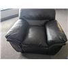 Image 3 : 2 BLACK CHAIRS