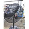 Image 2 : Dayton Industrial Metal Pedestal Fan