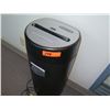 Image 2 : Office Max Paper Shredder