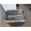 Image 2 : Fellowes D66 Heavy Duty Paper Shredder