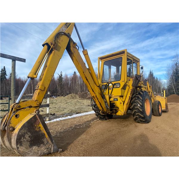 Case 680C Diesel Backhoe, Cab, 16.9x24 Rear tires, showing 1426 hrs, 28" Rear bucket, Good operating