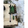 Image 1 : 3- Hydraulic cylinders, condition unknown (As is)